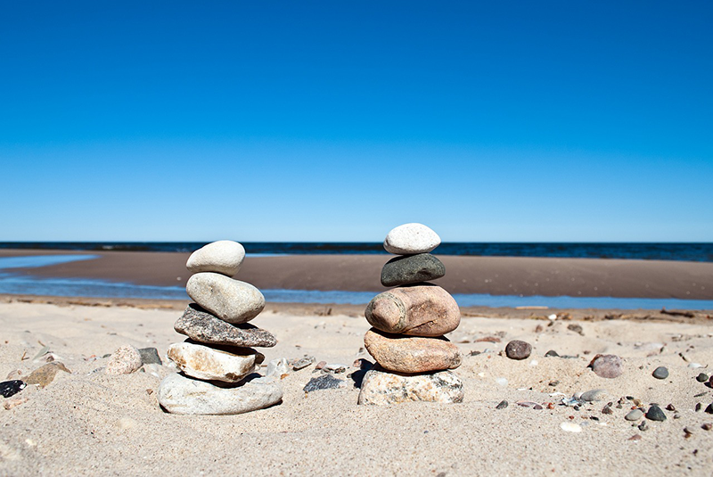 stones-stacked-on-beach-800px stones-stacked-on-beach-800px