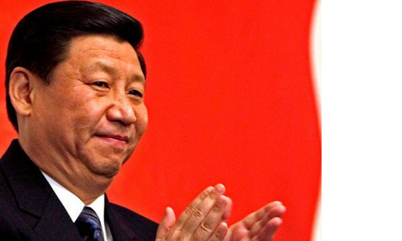 Chinese President clapping